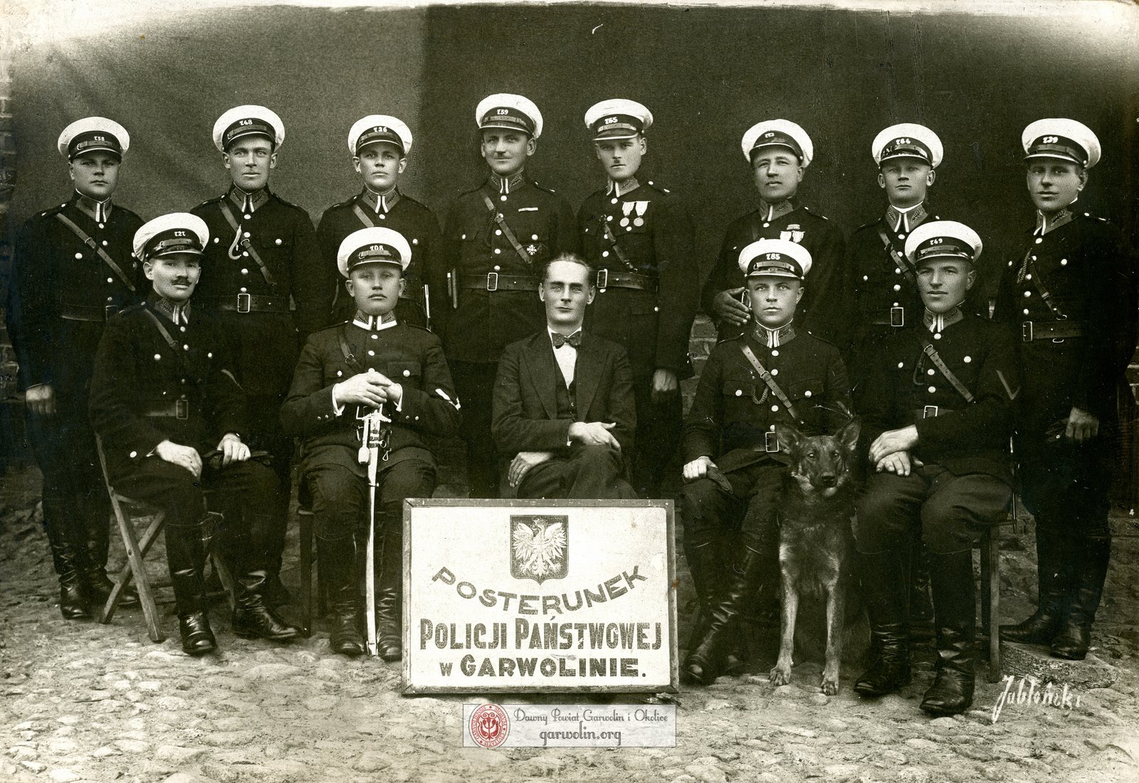 Policjanci Policji Państwowej w Garwolinie