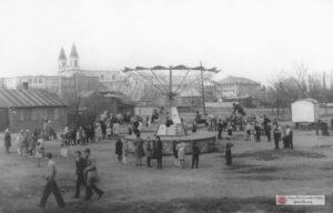 kobus_egon_marcin_-karuzela-kościół-pks-2-garwolin.org_